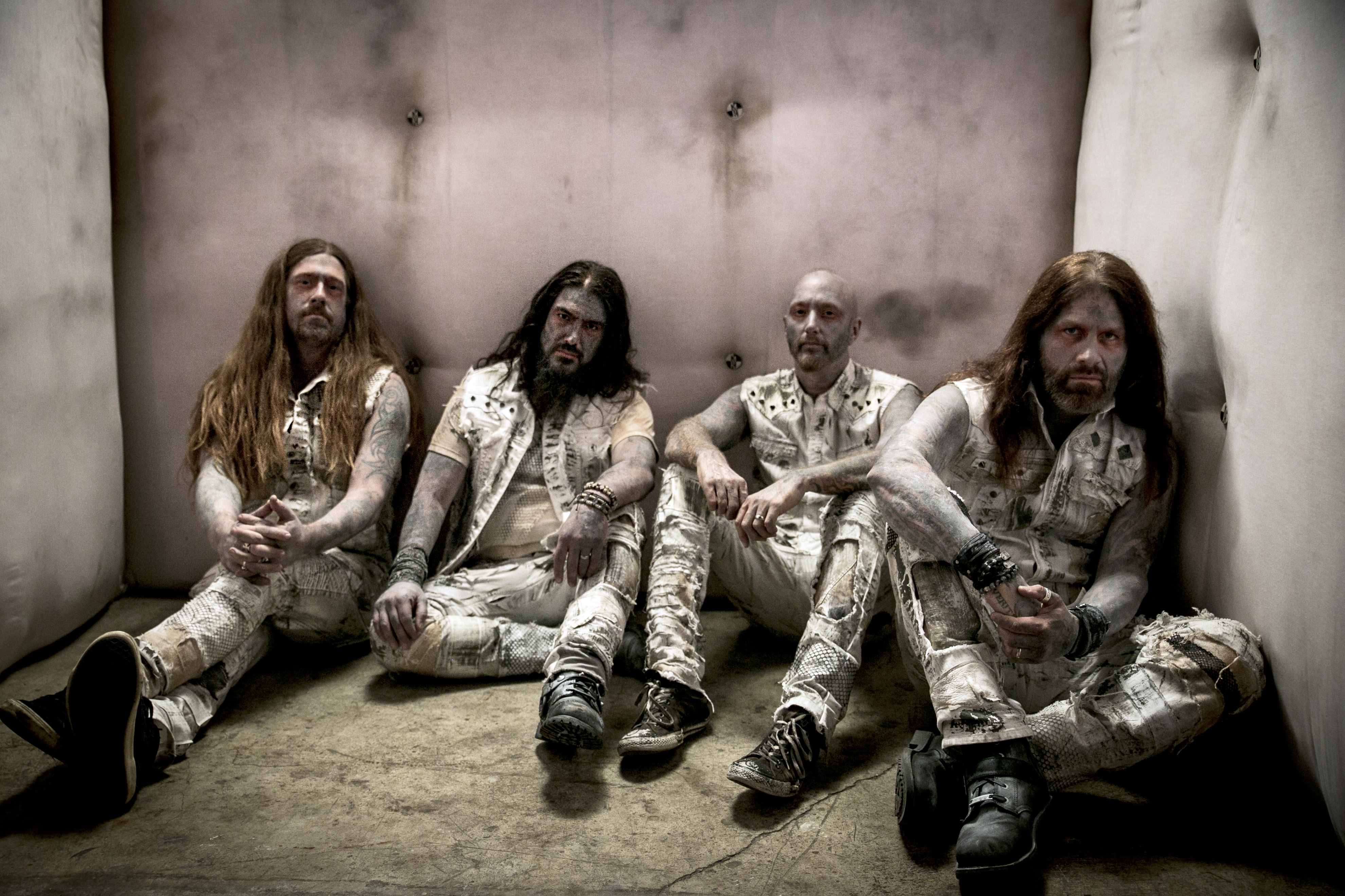 Machine Head release new live video for 'Ten Ton Hammer' Distorted