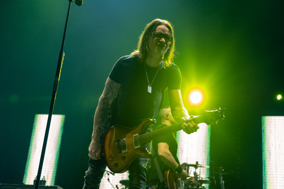 LIVE REVIEW: Alter Bridge @ O2 Arena, London - Distorted Sound Magazine