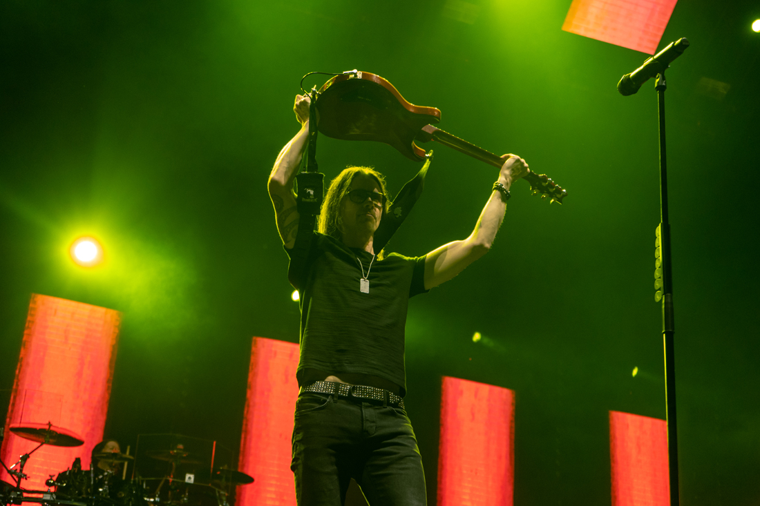 LIVE REVIEW: Alter Bridge @ O2 Arena, London - Distorted Sound Magazine
