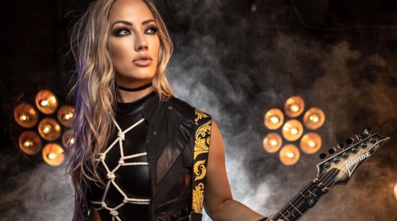 Nita Strauss 2021