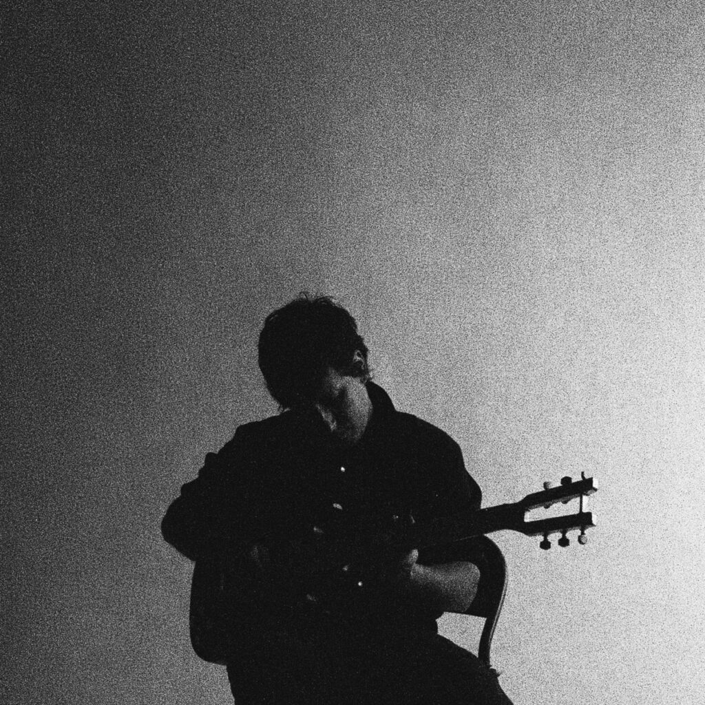 Amplified Guitar - Mat Ball