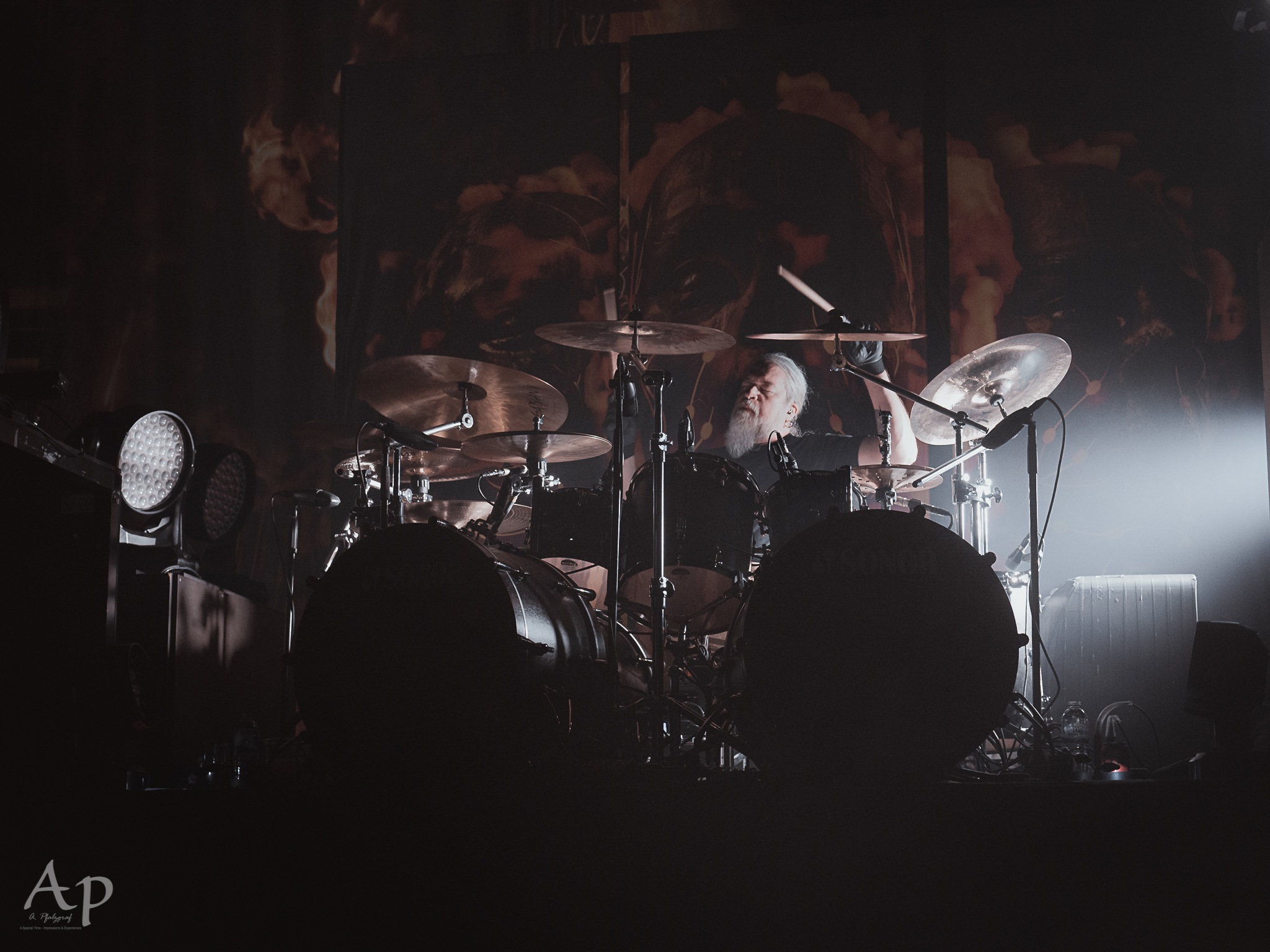 LIVE REVIEW: Meshuggah @ Royal Albert Hall, London - Distorted Sound ...