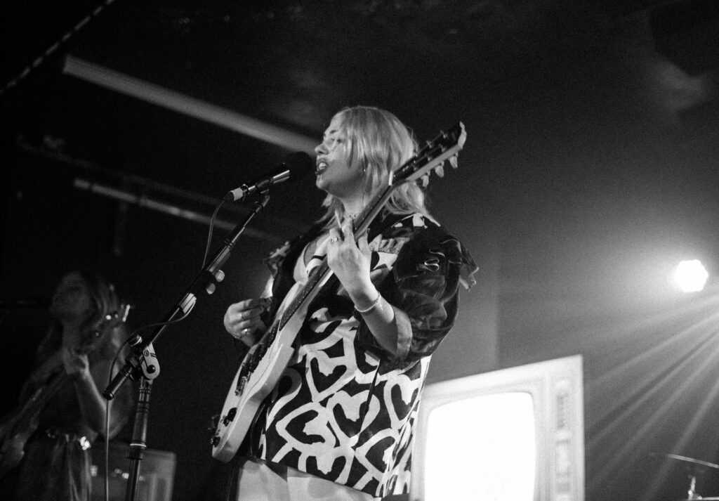 Lauran Hibberd live @ Clwb Ifor Bach, Cardiff. Photo Credit: Cariad Myer Photography