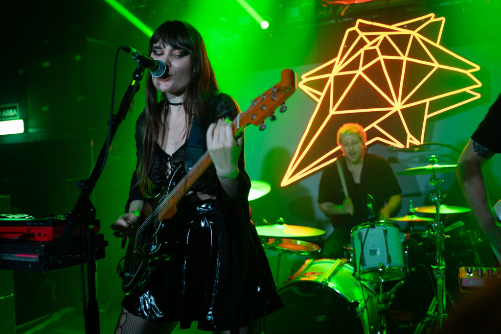 Calva Louise live @ The Bodega, Nottingham. Photo Credit: Izzy Sheldon