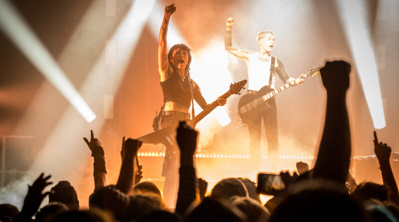 Hot Milk live @ O2 Victoria Warehouse, Manchester. Photo Credit: Sabrina Ramdoyal Photography