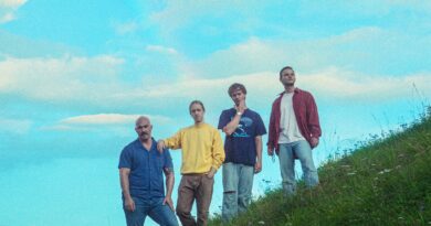 ALBUM REVIEW: Diamond Morning – Karmanjakah